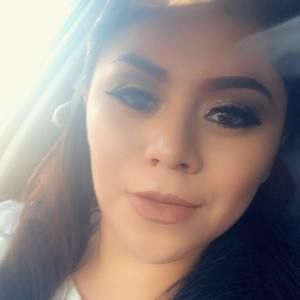 Meet your Posher, Estrellita